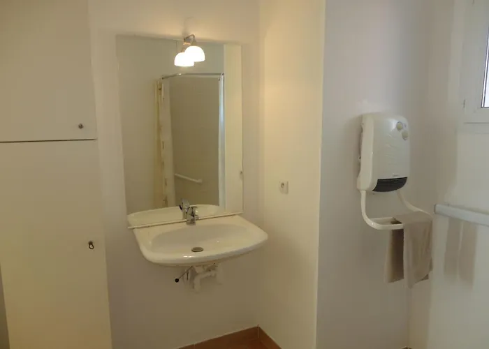 T3 Pmr Zwischen Narbonne Und Carcassonne By Interhome Homps (Aude)